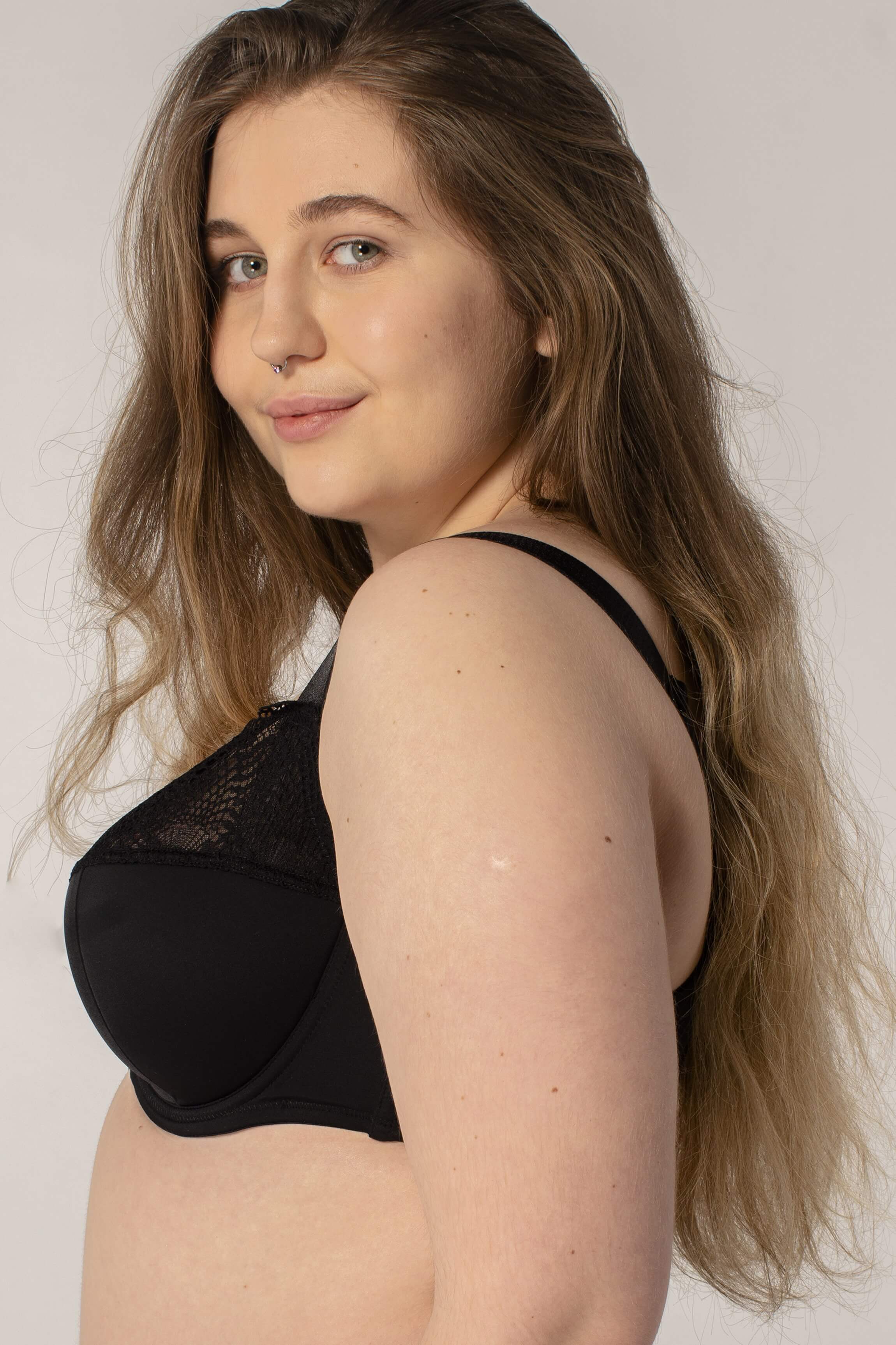 Полудублироованный бюстгальтер с кружевом SLZ23101055/355EC black