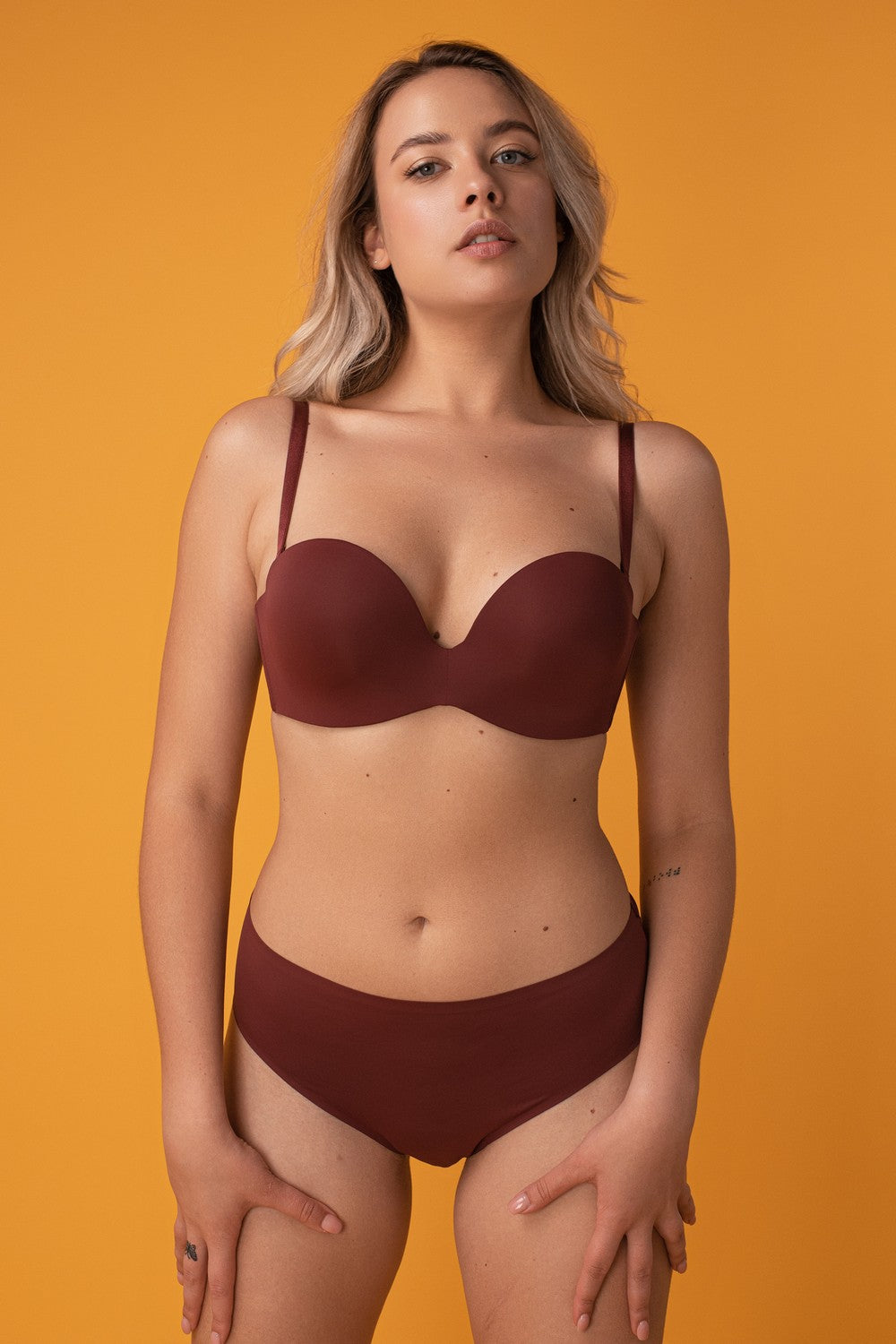 Гладкий бюстгальтер балконет SLZ19801225/225С burgundy