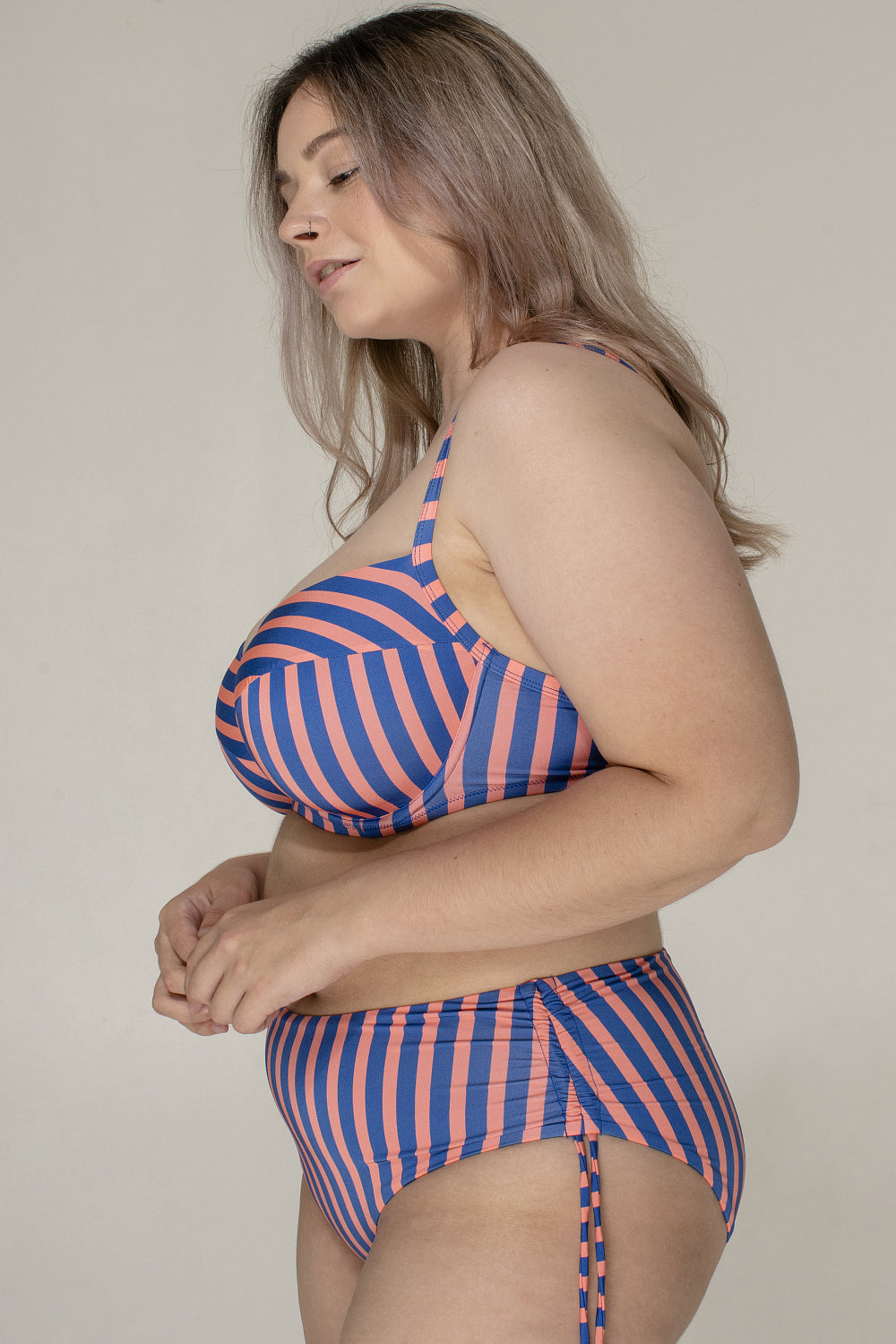 Купальный бюстгальтер в полоску SO205533/533V