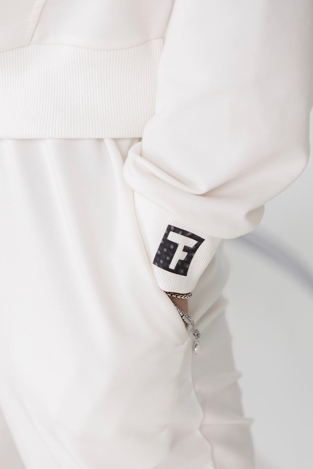 Хлопковое худи с капюшоном A21-LD11