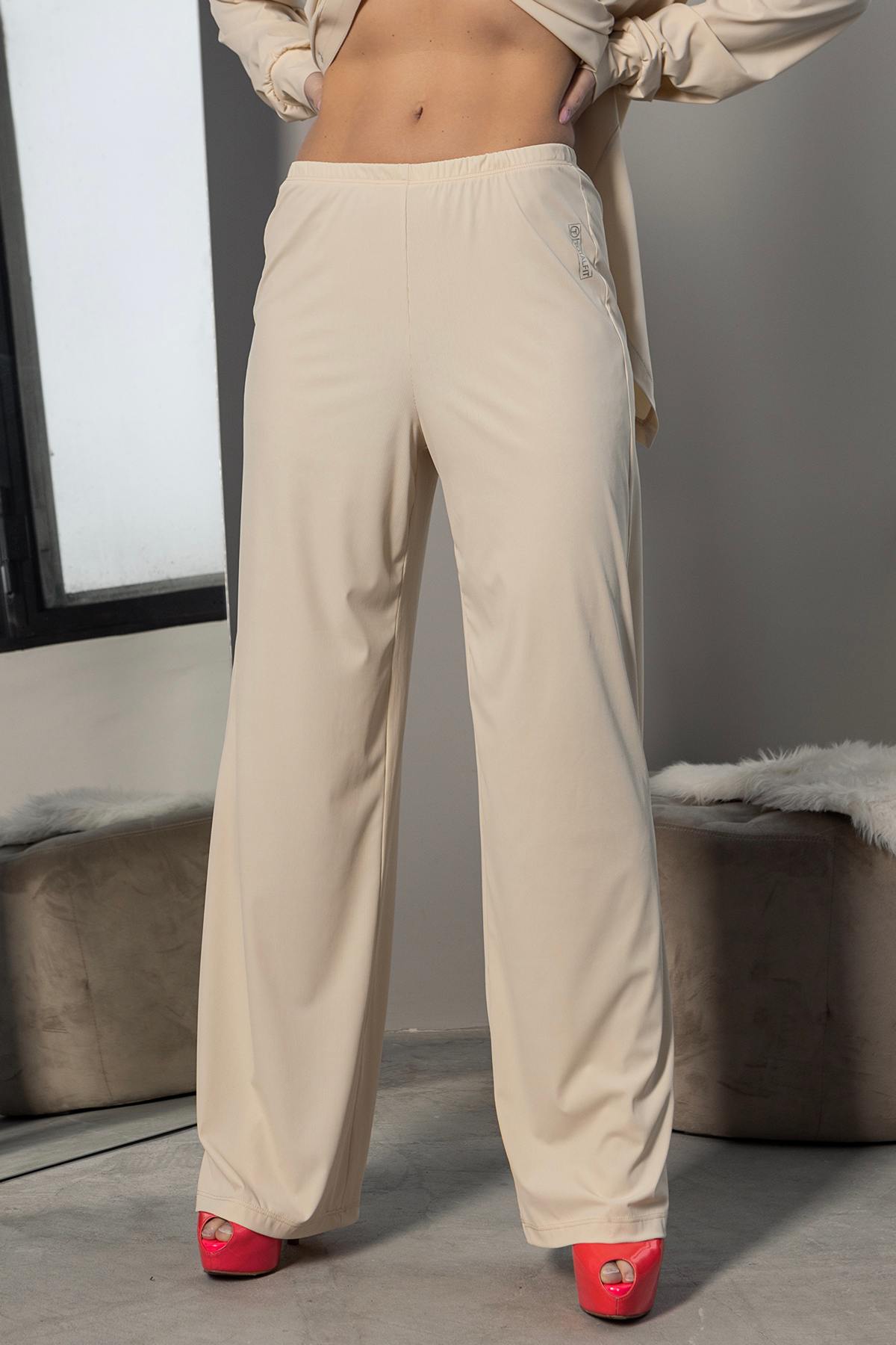 Костюм с открытыми плечами Hollywood D6-ED1-Q32