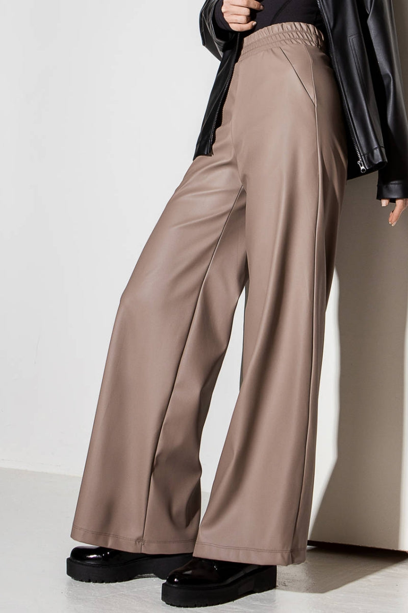 Брюки-палаццо из эко-кожи E2-K32