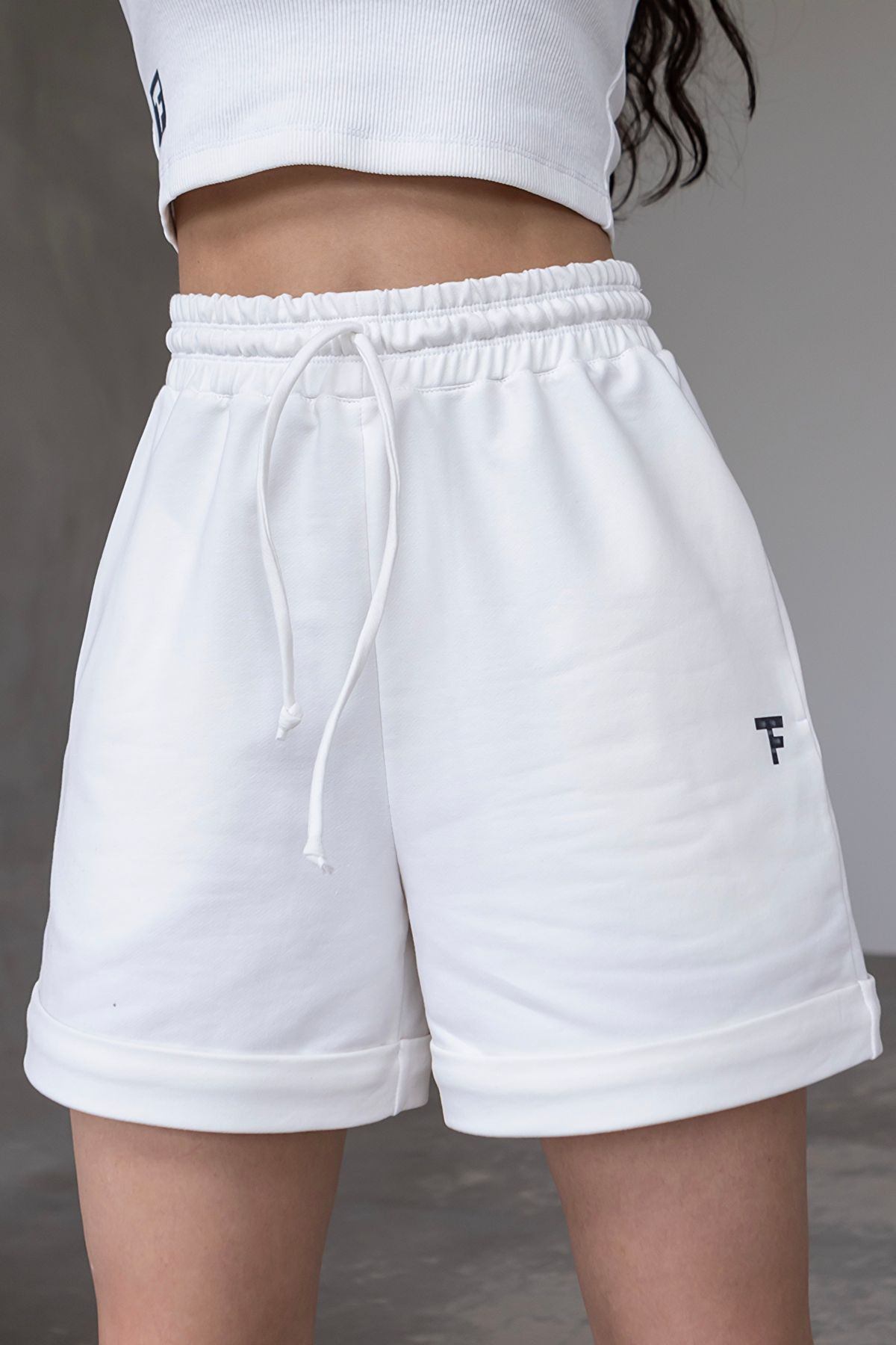 Хлопковые шорты с карманами H24-LD11