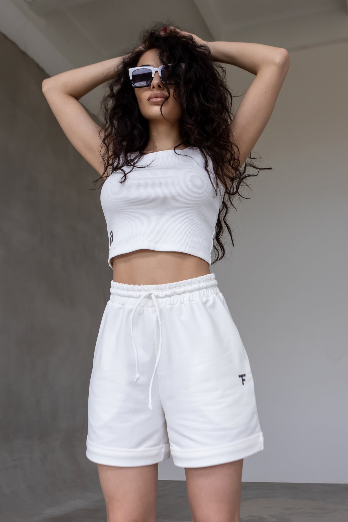 Хлопковые шорты с карманами H24-LD11