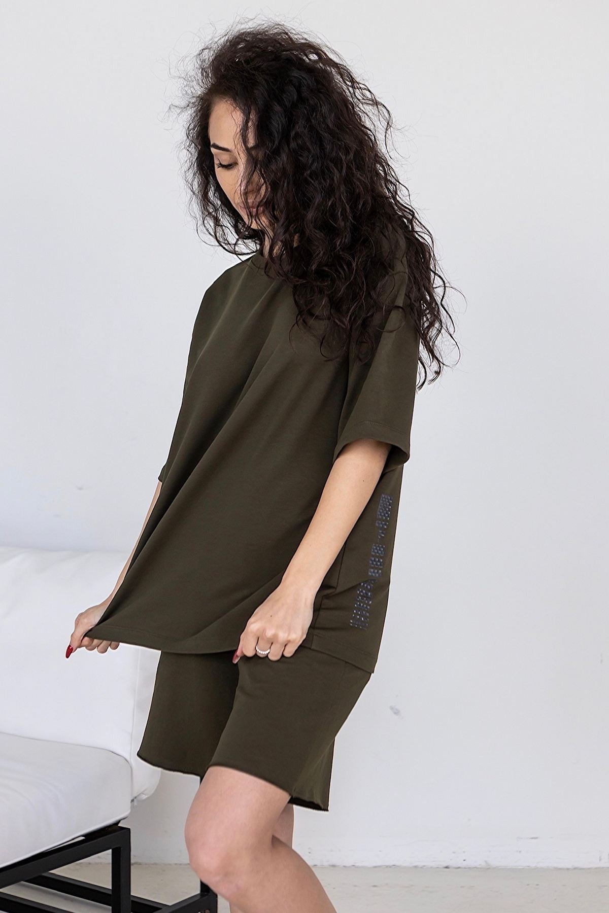 Хлопковые шорты-бермуды H25-LD36