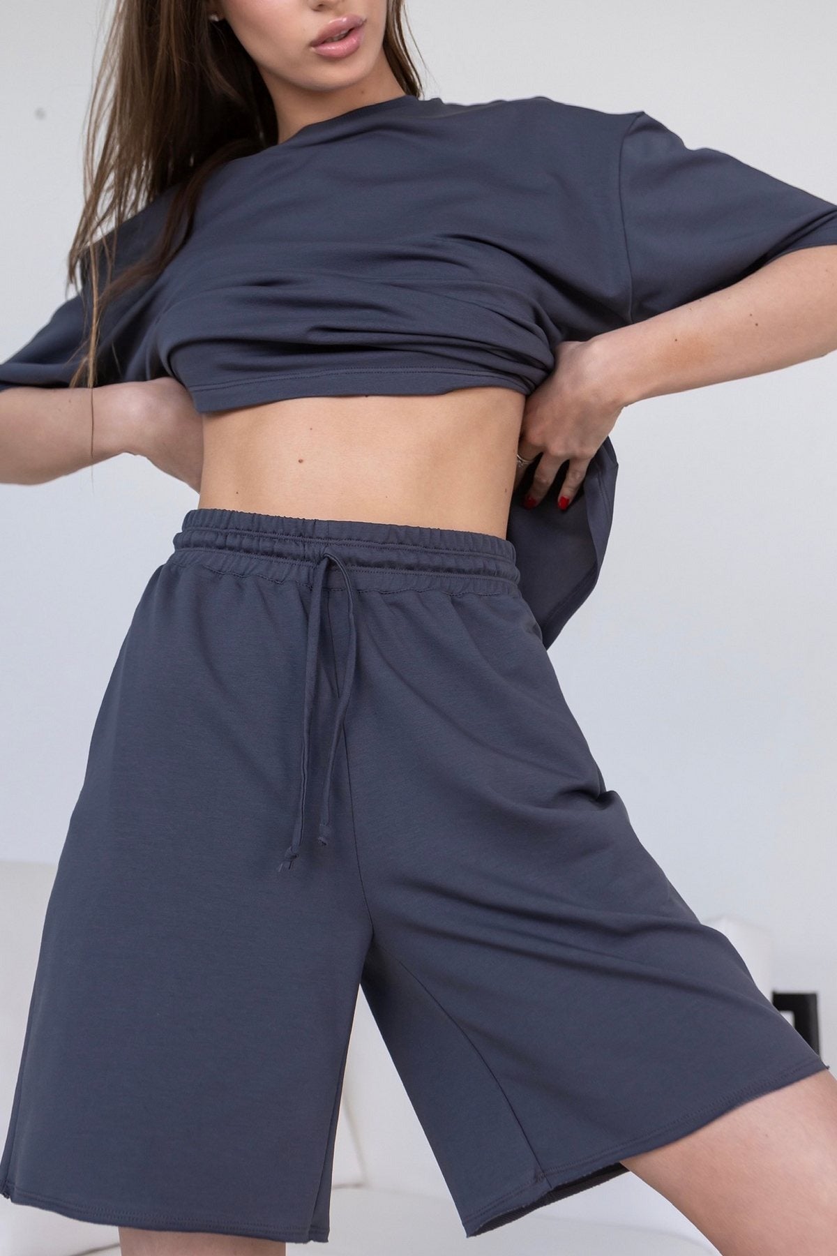 Хлопковые шорты-бермуды H25-LD9