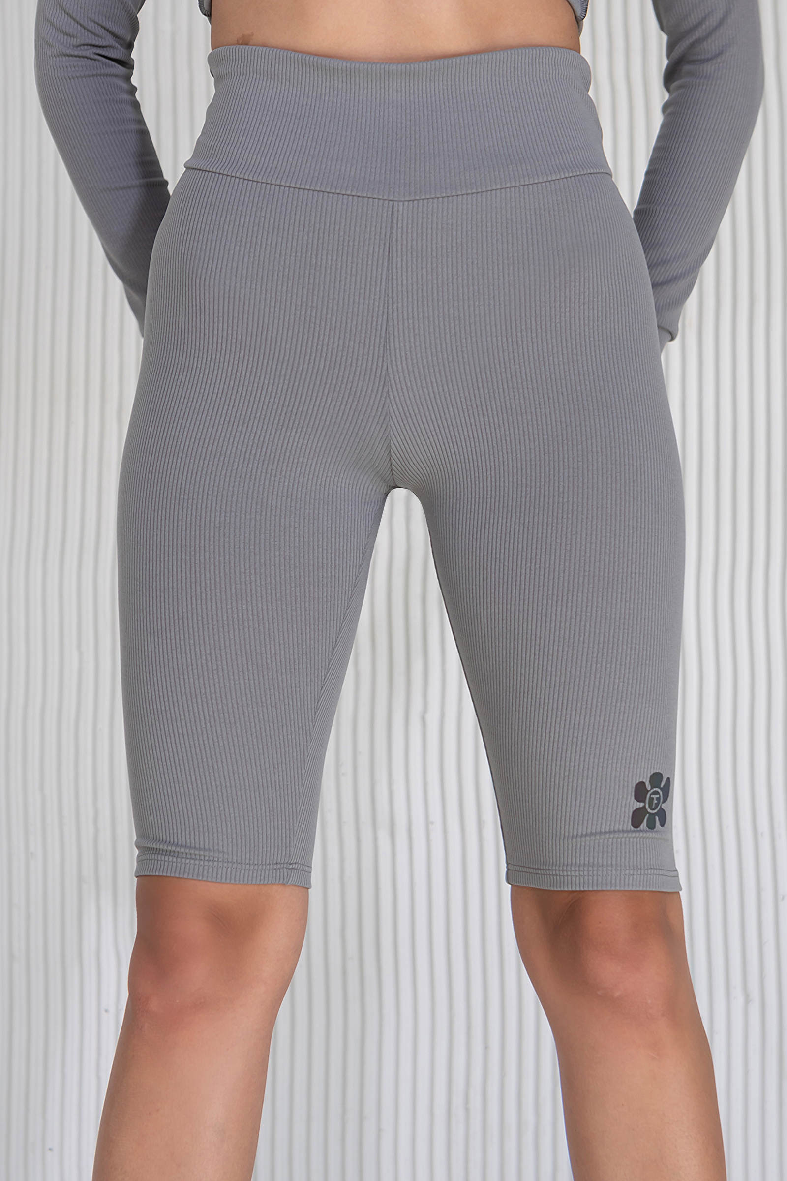 Велосипедки в рубчик HW146-TR9