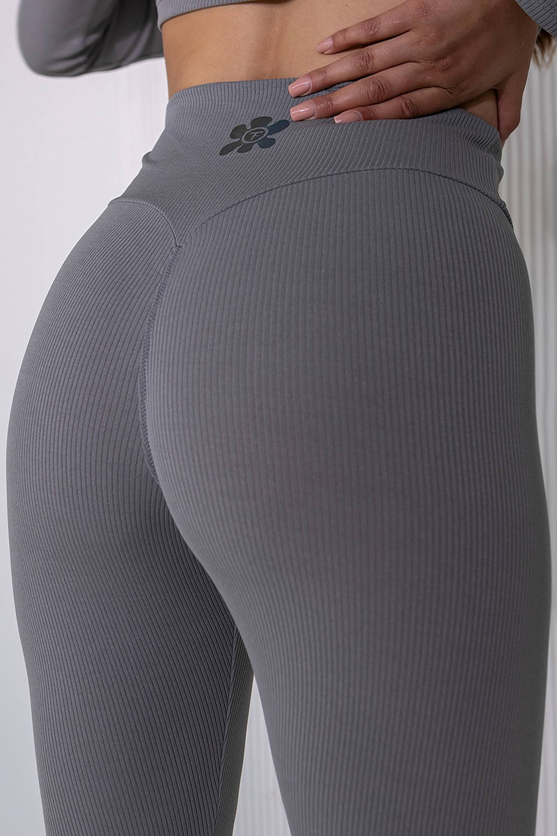 Спортивні штани в рубчик з ефектом push-up LG146-TR9