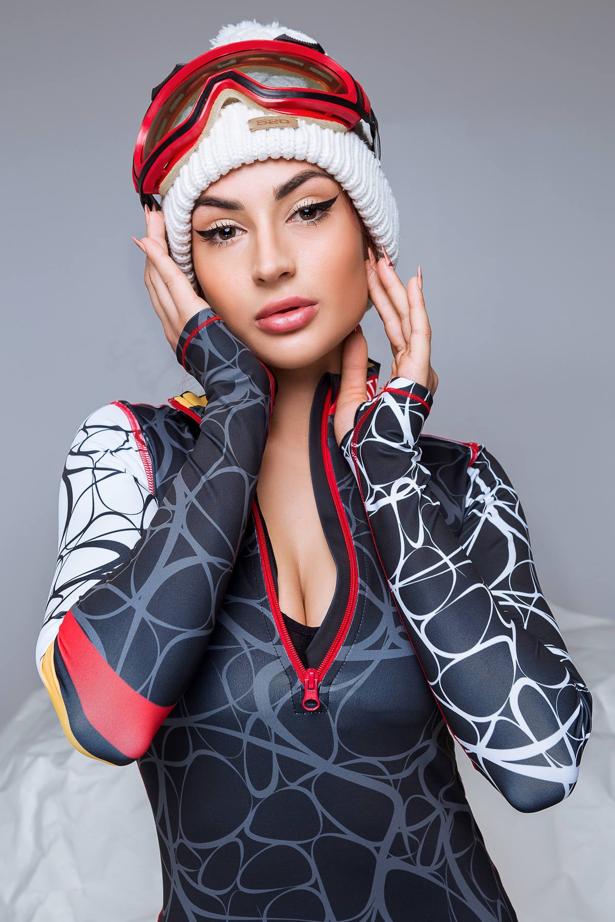 Спортивный терморашгард с молнией TRW6-P85