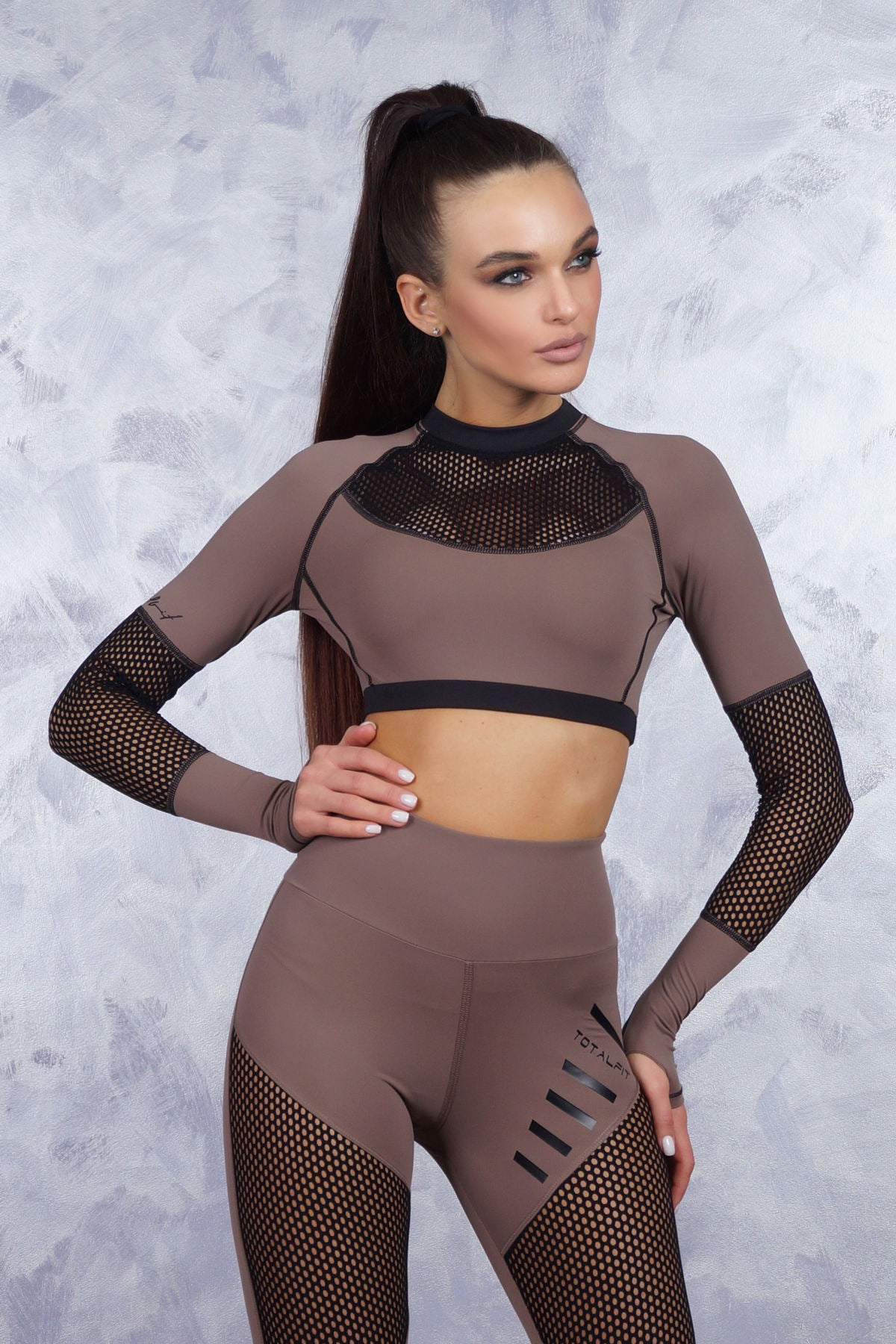 Спортивний кроп-топ із сіткою T14-C39