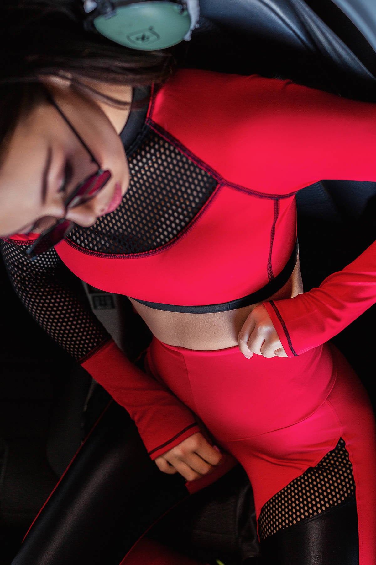 Спортивный кроп-топ с сеткой T14-C4