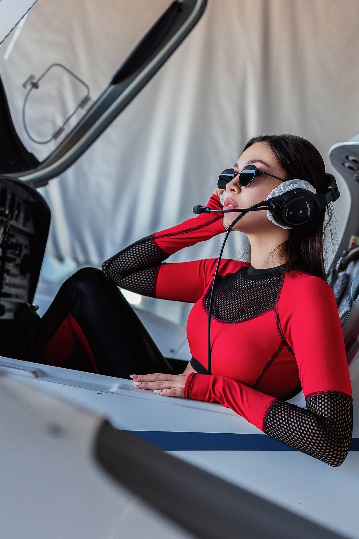 Спортивный кроп-топ с сеткой T14-C4