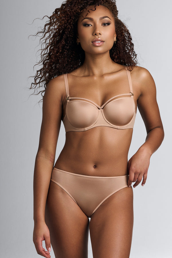 Трусики стринг 17152 glossy camel