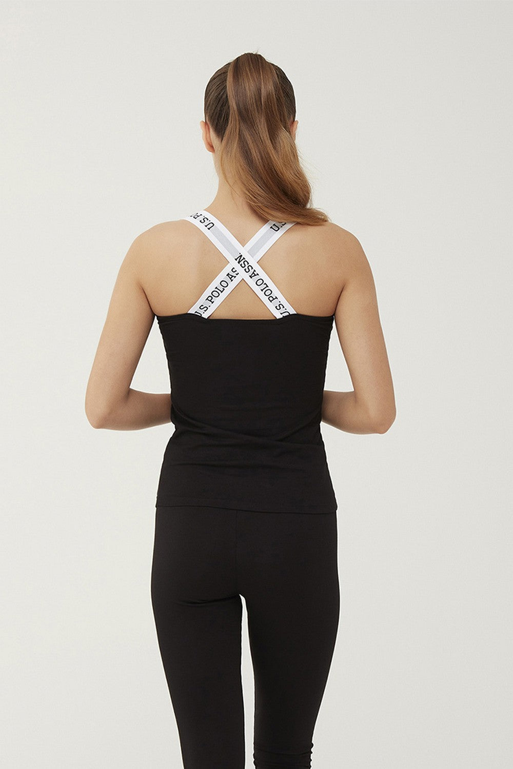 Хлопковая майка на широких бретелях 16606 black