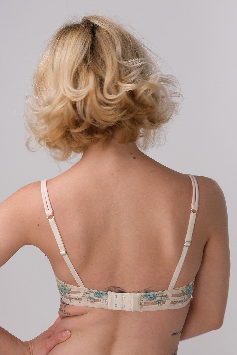 Бюстгальтер с плотными чашками RG29 MAN powder