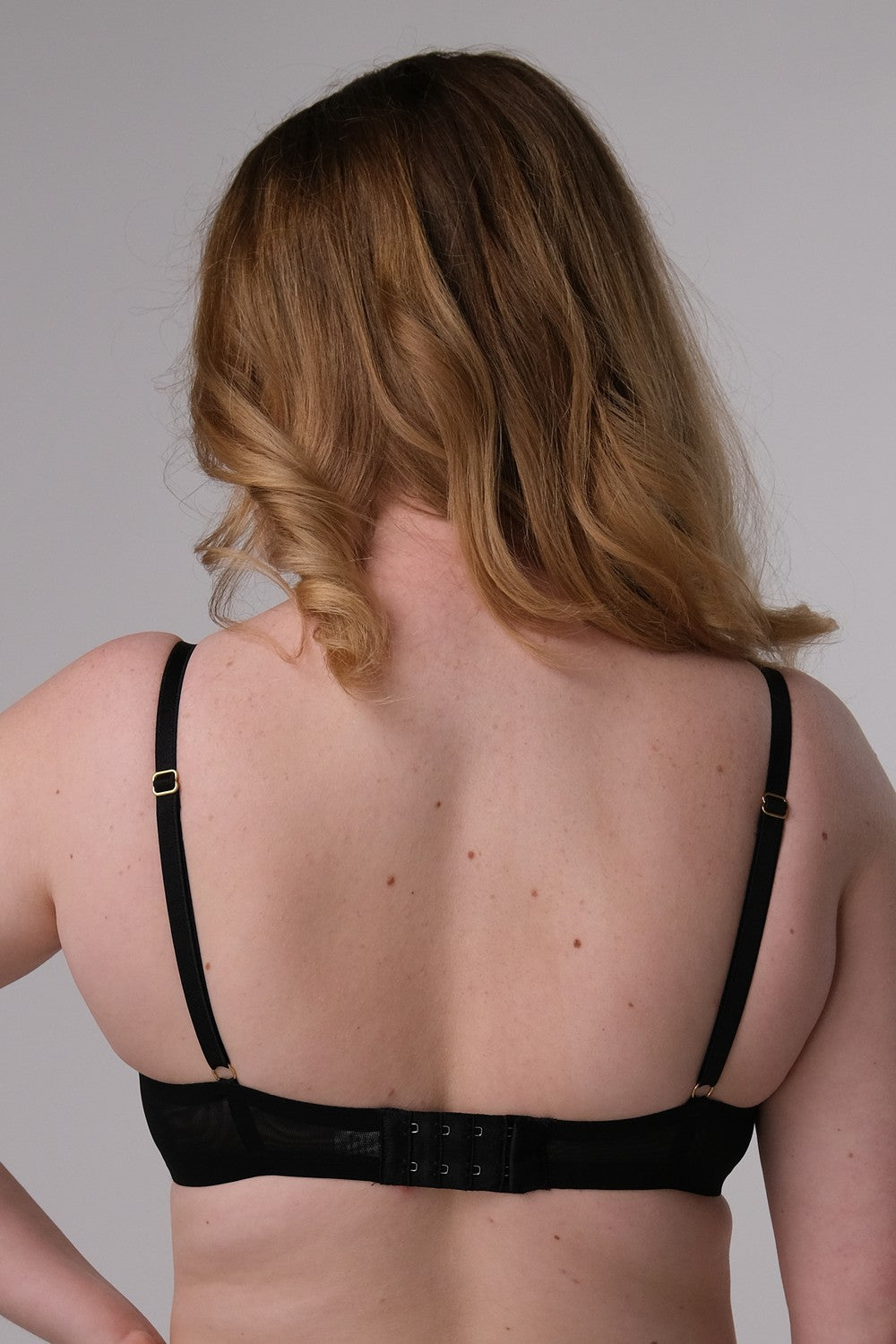 Формованный бюстгальтер с кружевом RG45 NOS beige/black