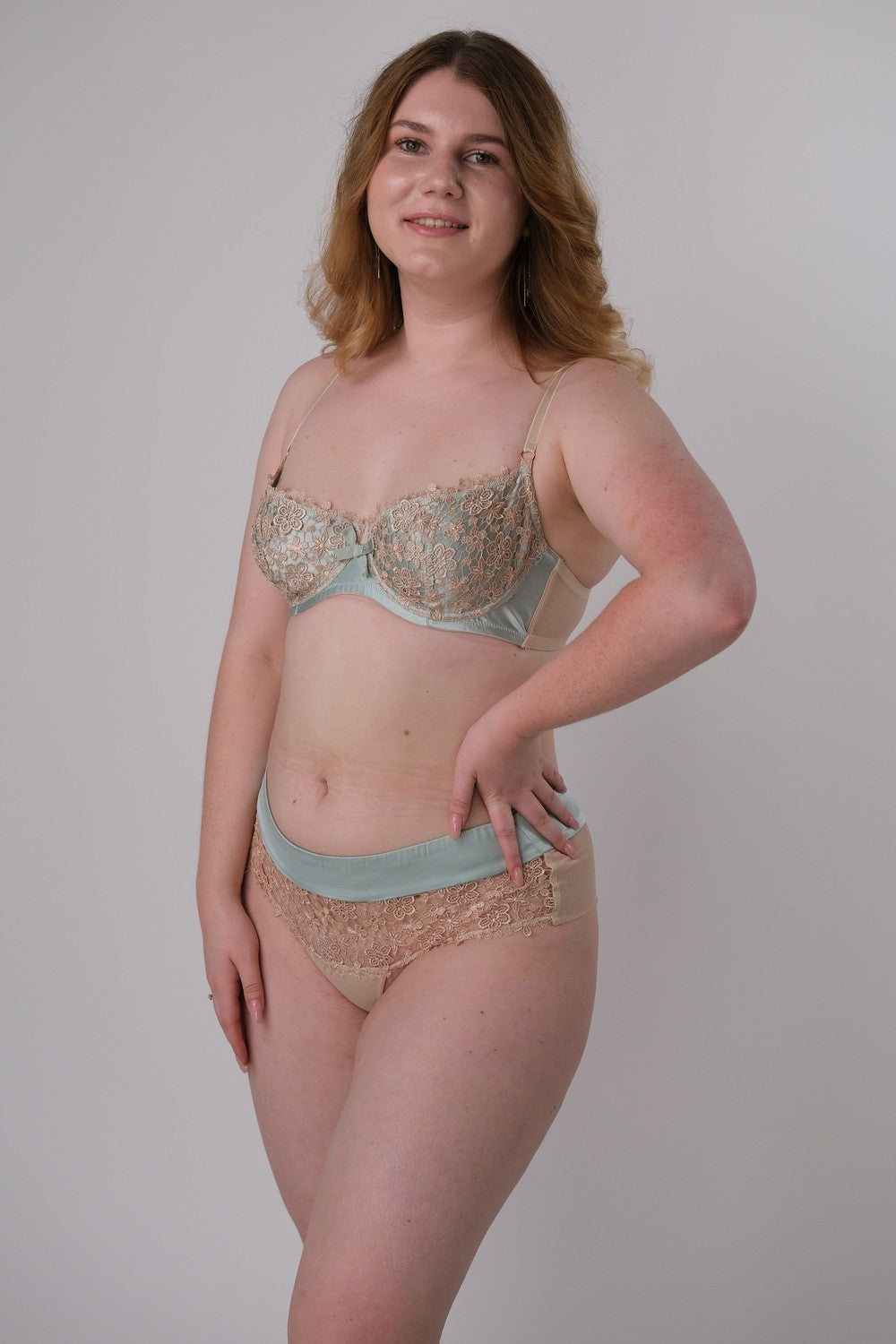 Трусики бразилиана с кружевом SH12 NOS green/beige