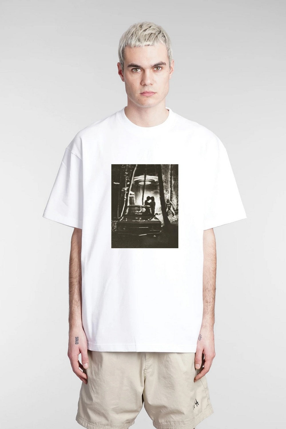 Унисекс футболка с принтом Surrealist white