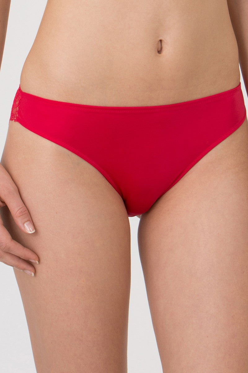 Трусики бразилиана с кружевом W031R Refined Glamour red